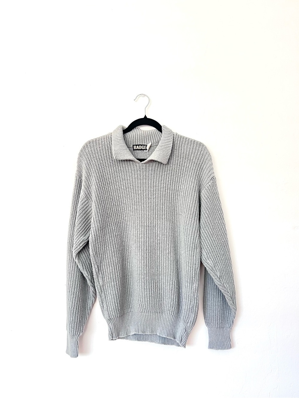 Badge Vintage Knit Collar Sweater